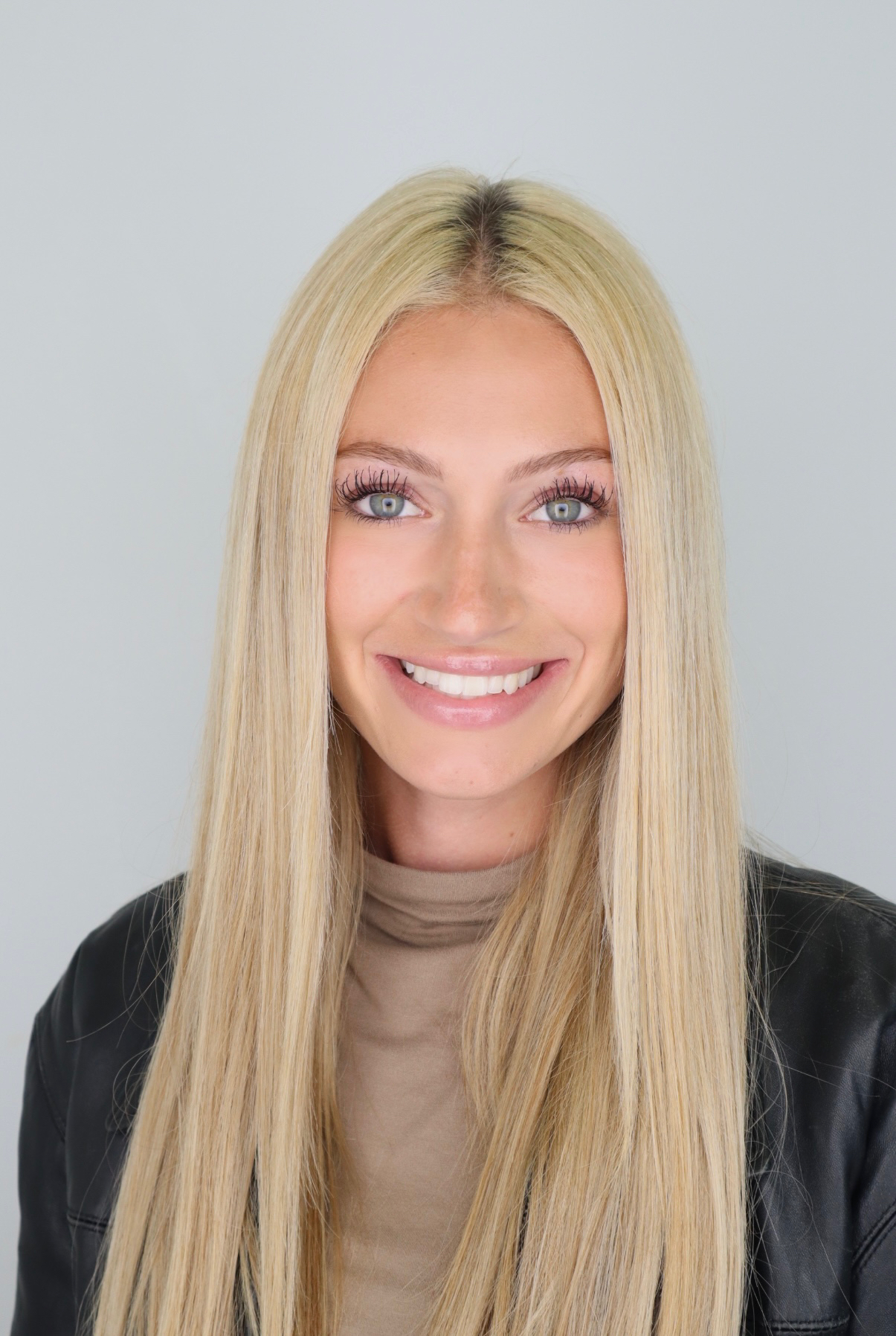 Kamryn Mills